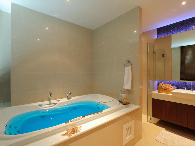 Bathroom 3, The Privilege Residences, Phuket Island