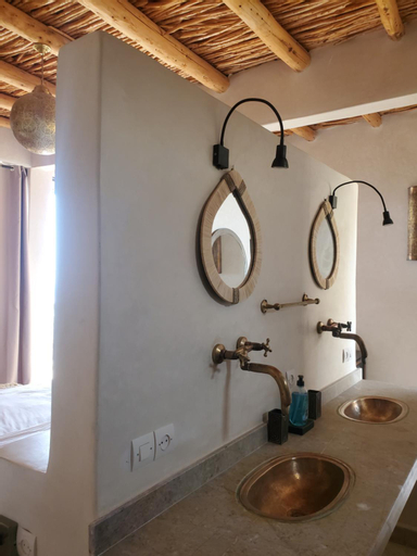 Bathroom 8