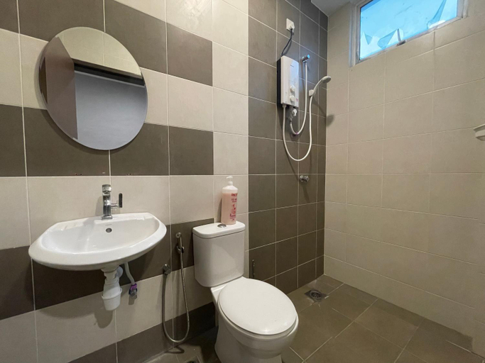 Bathroom 30
