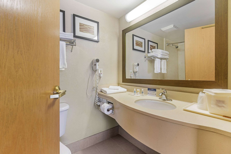Bathroom 5