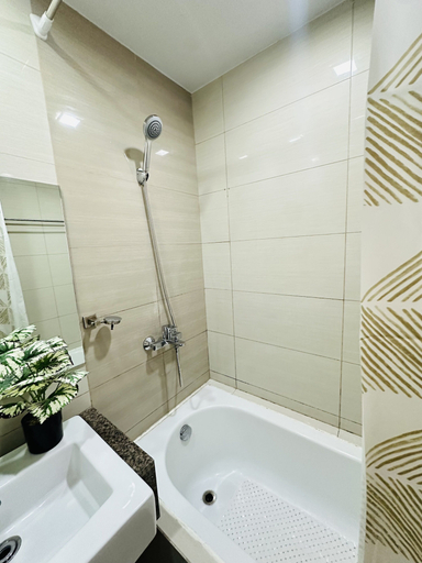 Bathroom 5, Mactan Newtown Condo Hotel Unit, Lapu-Lapu City