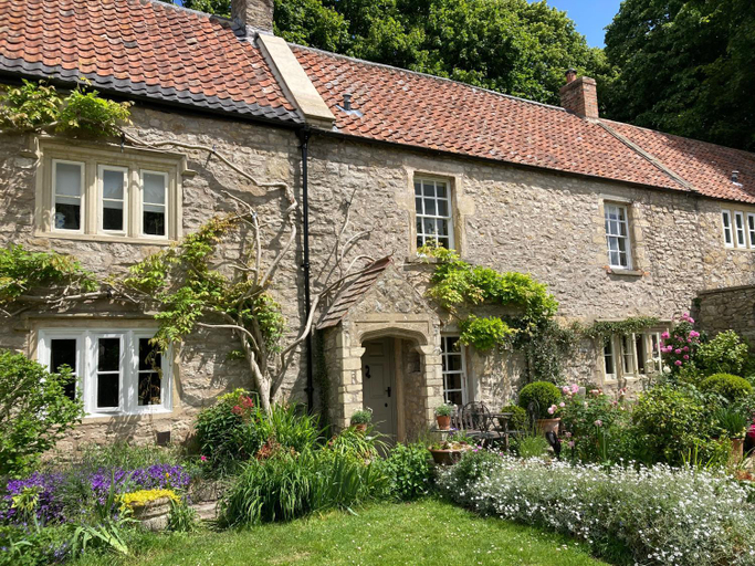 Others 5, Maplestone, Somerset