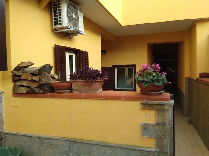 Exterior & Views 2, Home To Fly, Napoli