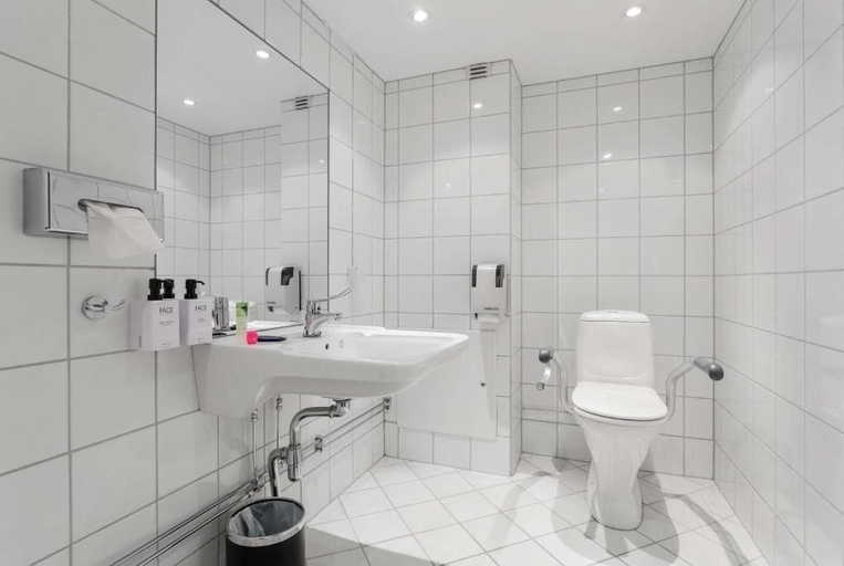 Bathroom 5, Scandic Ringsaker, Ringsaker
