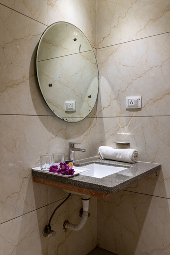 Bathroom 5, Hotel Meghdoot, Bhopal
