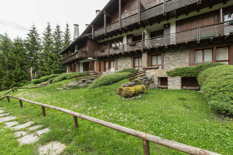 Exterior & Views 2, JOIVY Lovely Apt W/Mountain View And Parking In Courmayeur, Aosta