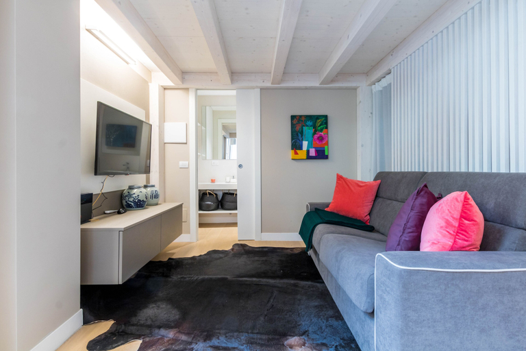 Living area 2, JOIVY Gorgeous Loft For 4 Near Arco Della Pace, Milano