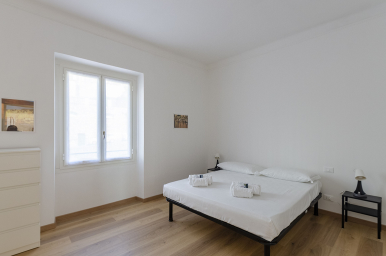 Room 5, JOIVY Bright Apt For 5, Near Beach, In Camogli, Genova