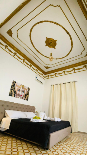 Others 5, B&B Ammirata, Palermo