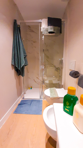 Bathroom 4, JOIVY Lovely Loft For 2 W/Private Entrance, Milano
