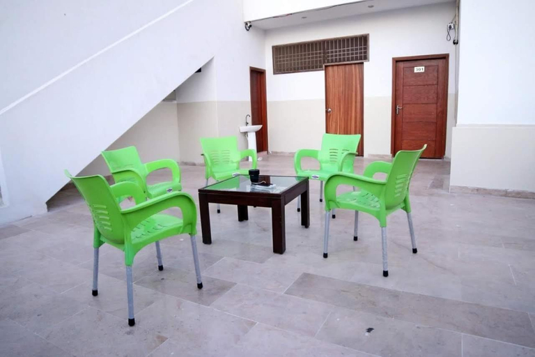 Others 5, Seasons Inn, Karachi