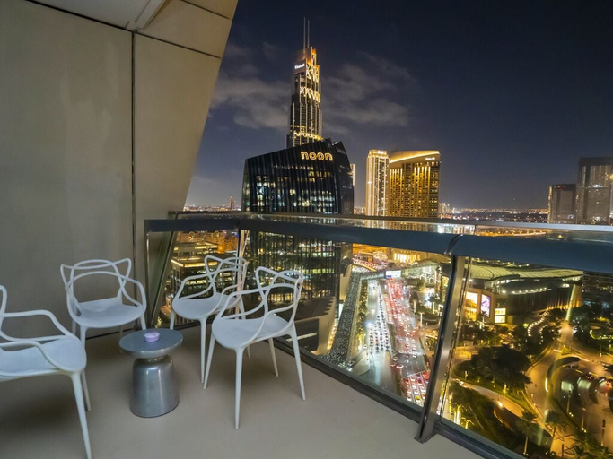 Balcony 2, Vacay Lettings - Burj Vista Tower 1, Dubai