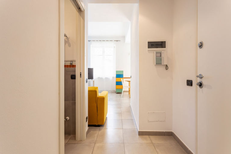 Living area 4, JOIVY Lovely Flat W/ Private Parking In 5 Terre, La Spezia
