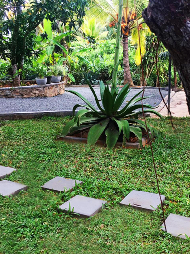 Others 5, Triple Edge Villa, Akmeemana