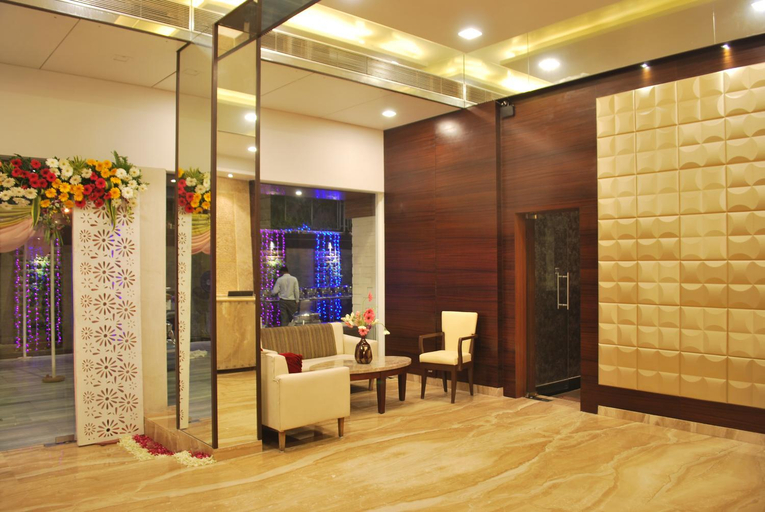 Public Area 2, Yogi Metropolitan, Thane