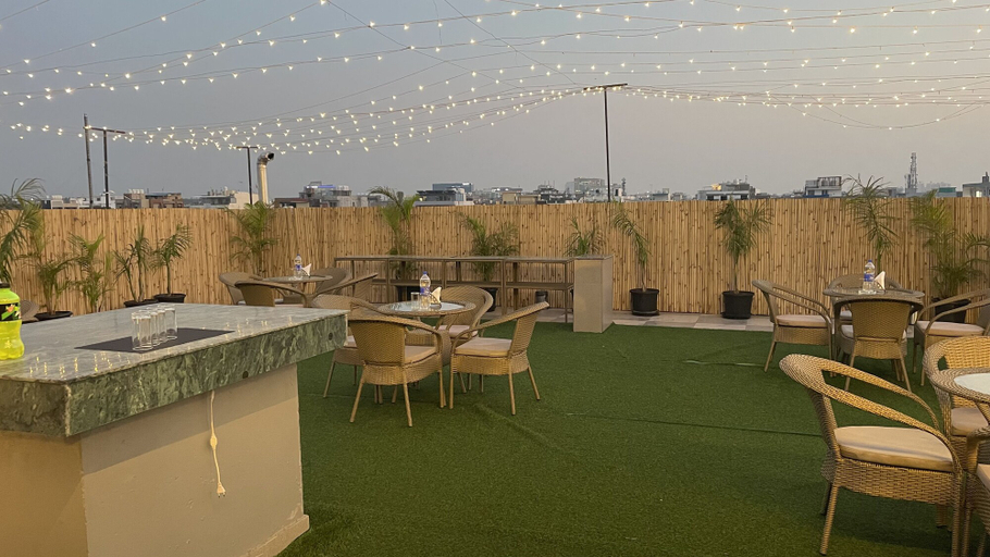 Food & Drinks 4, Saltstayz Premier – Cyber Hub, Gurgaon