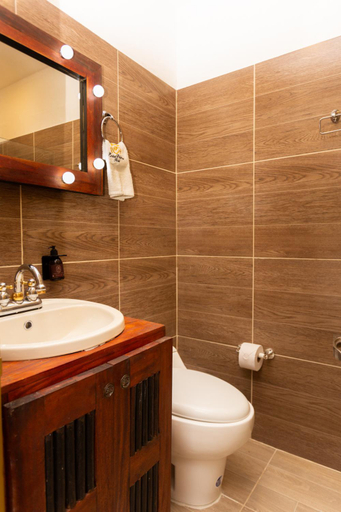 Bathroom 3, Entre Palmas Casa Hotel, Santa Fe de Antioquia