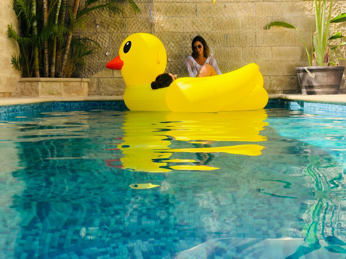 Swimming Pool 13