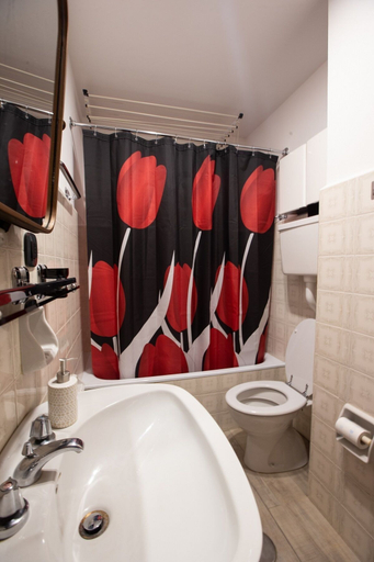 Bathroom 2, JOIVY Flat For 6, In The Historic Town Pré-Saint-Didier, Aosta