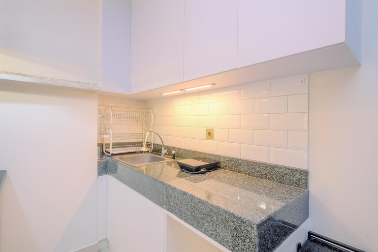 Others 4, Cozy and Clean 2BR at Transpark Cibubur Apartment By Travelio, Depok