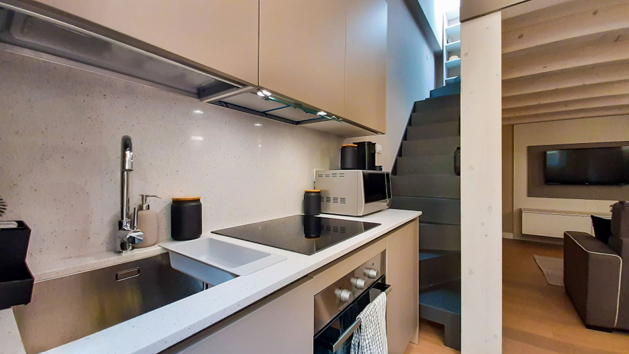 Private kitchen 3, JOIVY Lovely Loft For 2 W/Private Entrance, Milano