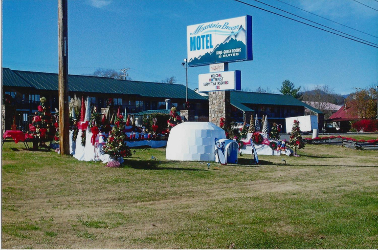 Others 5, Mountain Breeze Motel, Sevier