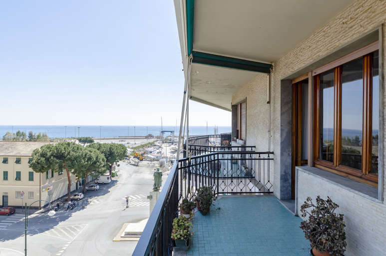 Aerial view 4, JOIVY Front Sea Apt With Big Terrace In Chiavari, Genova