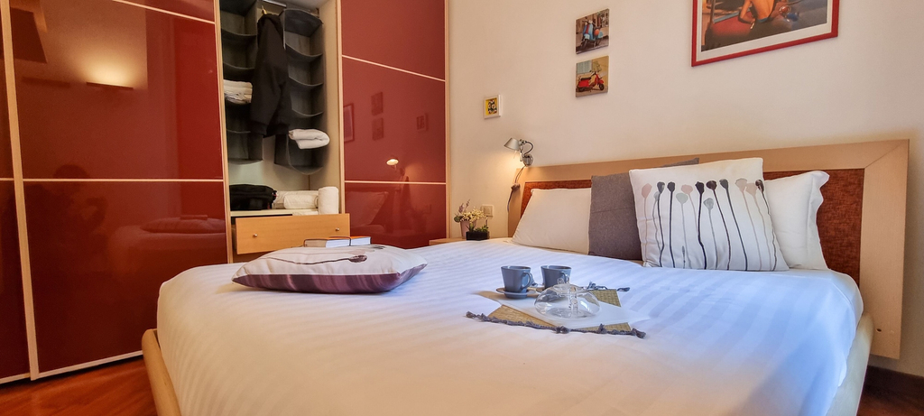 Room 4, JOIVY Trendy 1-Bed Flat, Easy Access To Centre, Milano