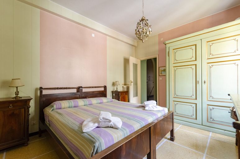 Room 2, JOIVY Piera & Luisa, Genova