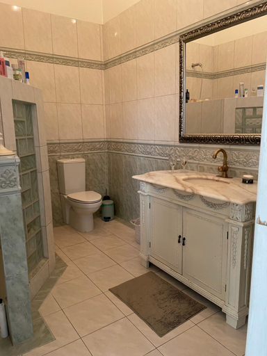 Bathroom 2, Dobbeltværelse i smuk palævilla, Svendborg