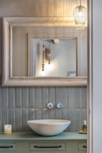 Bathroom 4, RoccaSeta, Ragusa