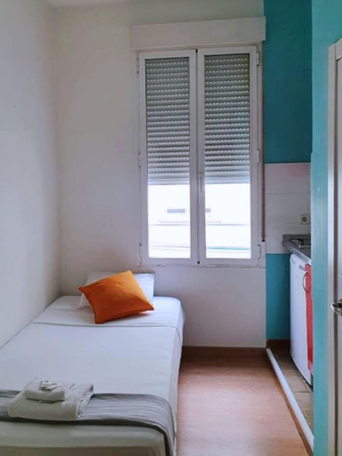 Others 5, Apartamentos SmartRenting Tribunal, Madrid