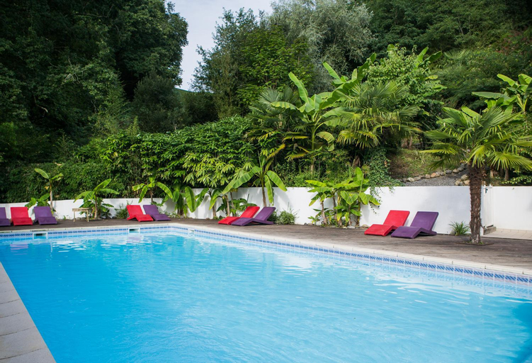 Swimming Pool 7