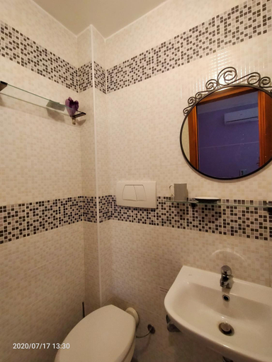 Bathroom, Hotel Rossi, Rome