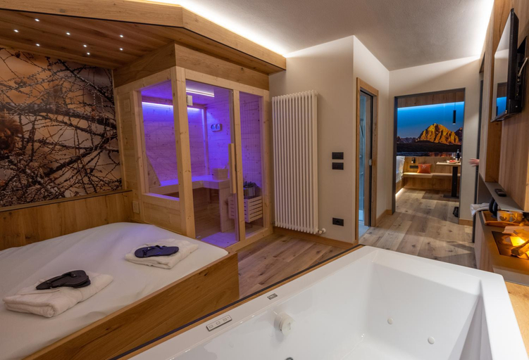 Others 4, Teverone Suites & Wellness, Belluno