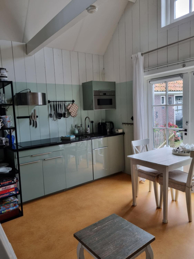 Others 4, Bed en breakfast Onder aan de dijk, Zeevang