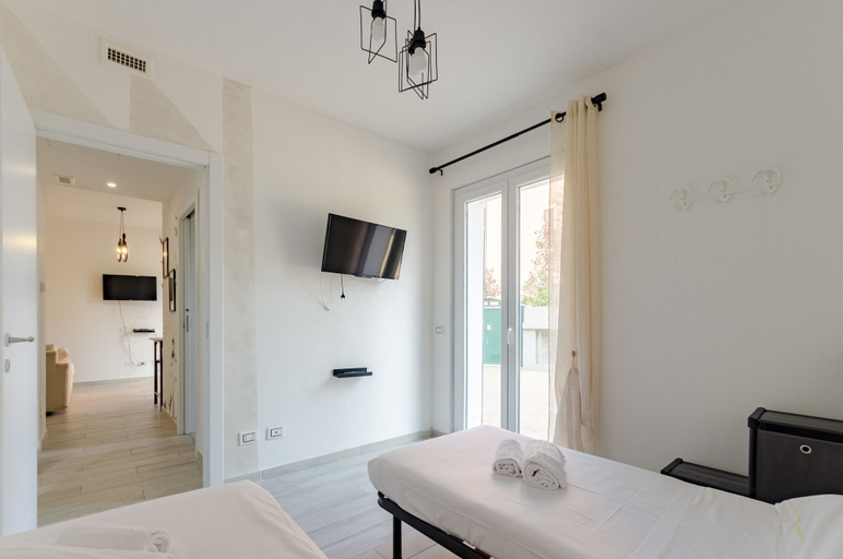 Bedroom 3, JOIVY Flat W/Terrace & Parking, Genova