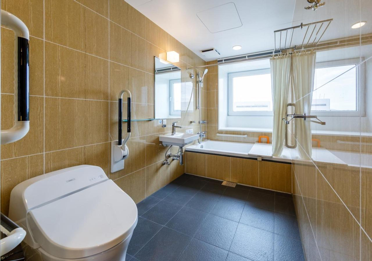 Bathroom 4