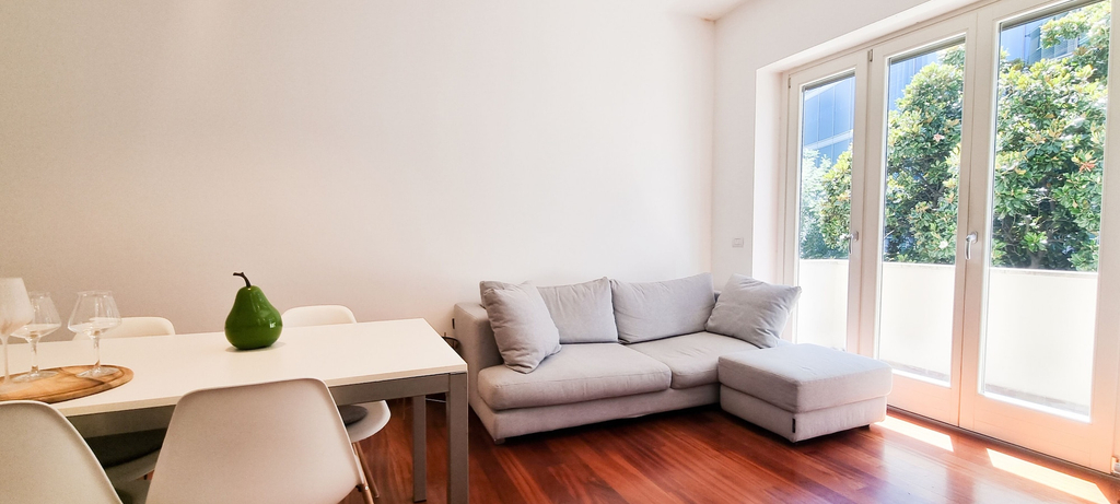 Living area 5, JOIVY Superb Flat, 2 Balconies & Skyscrapers View, Milano
