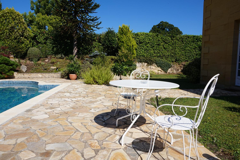 Others 5, Maison Coquereaumont, Gironde
