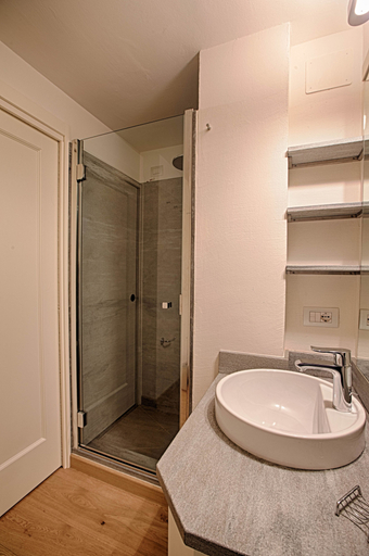 Bathroom 4, JOIVY Lovely Apt W/Mountain View And Parking In Courmayeur, Aosta