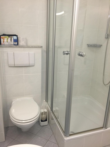 Bathroom 2, Hotel Gorres, Rhein-Sieg-Kreis