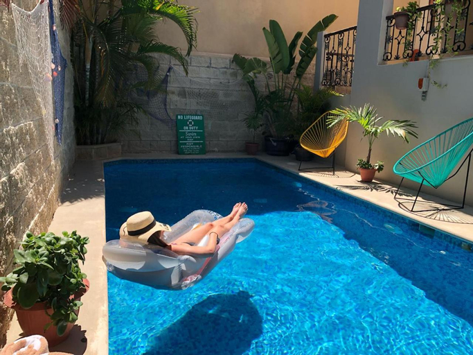 Swimming Pool 12