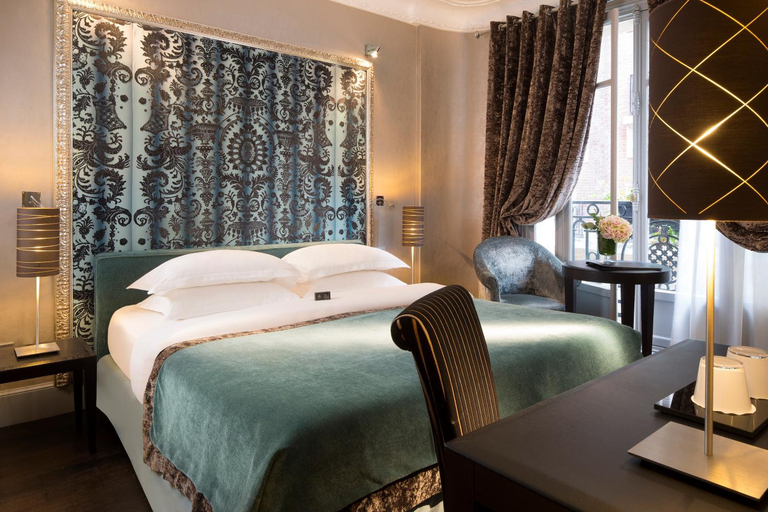 Bedroom, Ares Eiffel, Paris