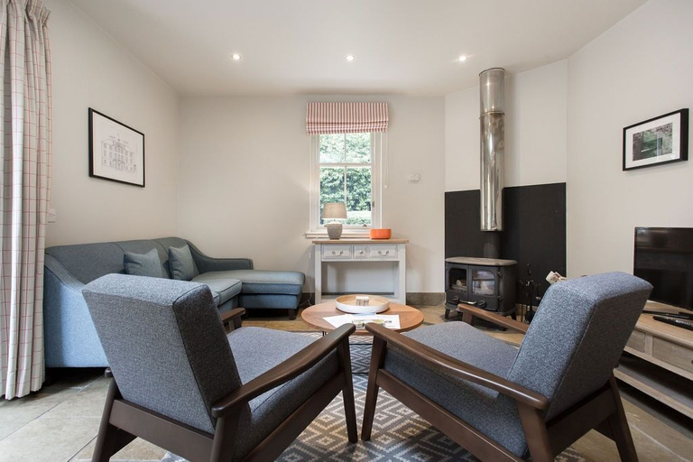 Others 4, JOIVY Stunning 3 Bed Lodge With Gardens At Gilmerton House, East Lothian