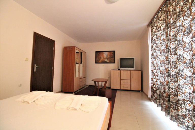 Bedroom 3, Menada Eden Apartments, Nesebar