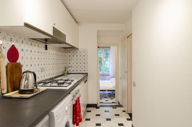 Private kitchen 3, JOIVY Flat By The Sea Promenade, Genova