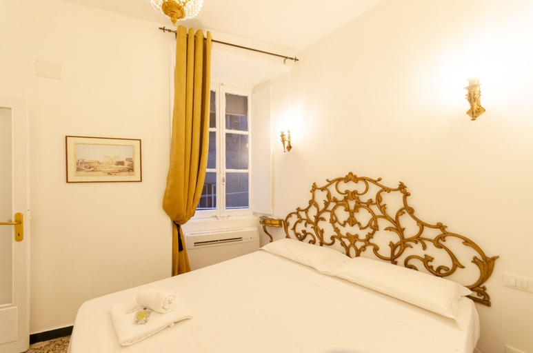 Bedroom 4, JOIVY Ideal Flat Near Aquarium, Genova