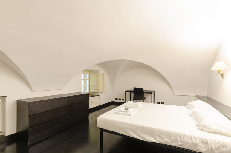 Others 5, JOIVY Perfect Central Flat with Parking, Genova