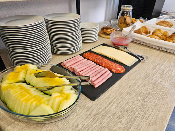 Food & Drinks 5, Hostal Mediterraneo, Girona